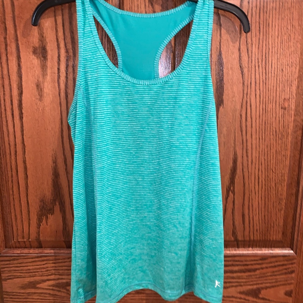 blue workout top